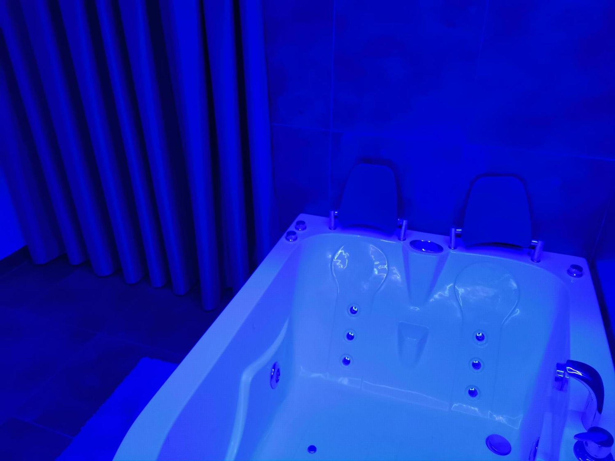 Intima Spa Apartmani Белград Стая снимка
