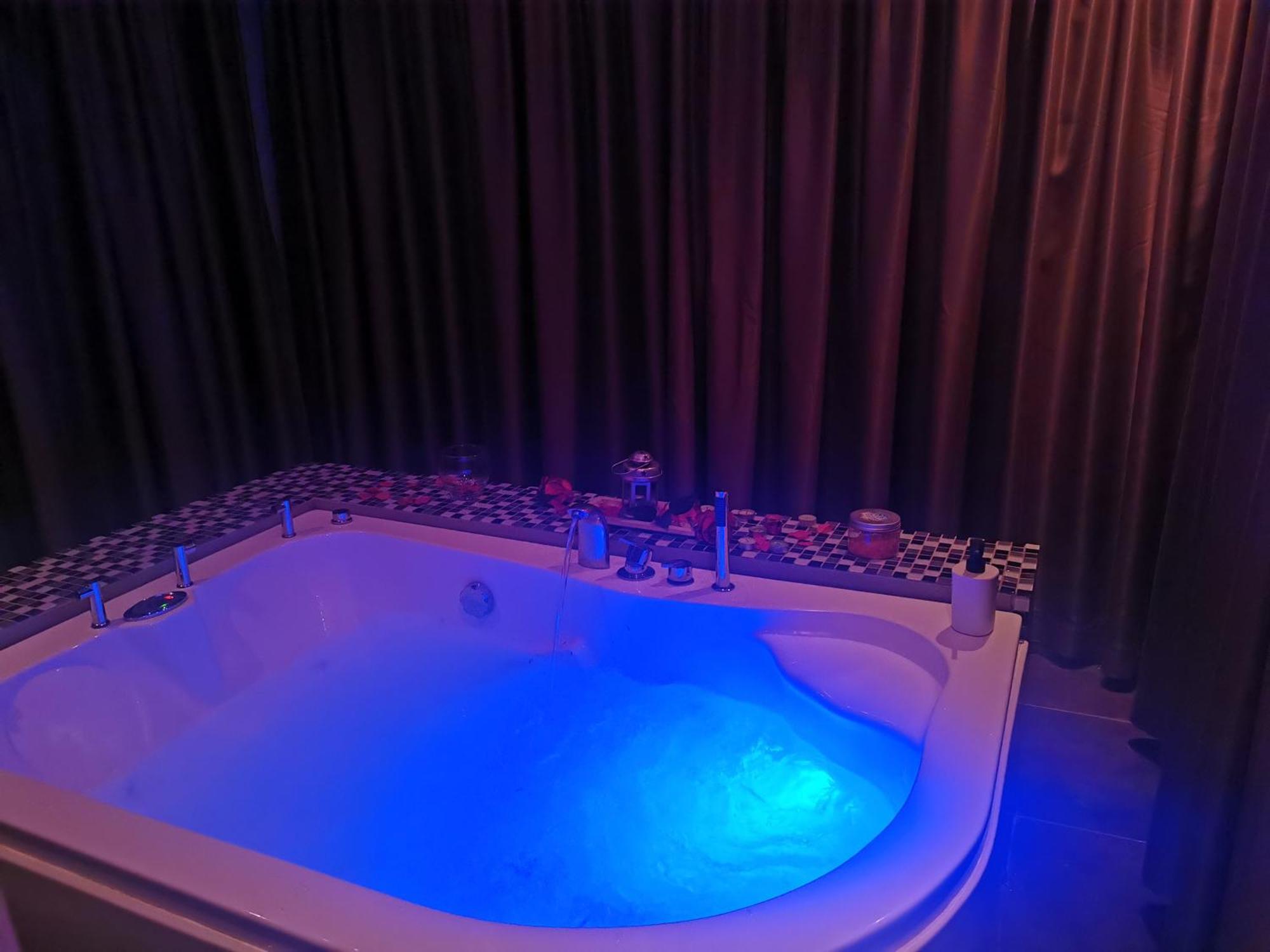 Intima Spa Apartmani Белград Стая снимка