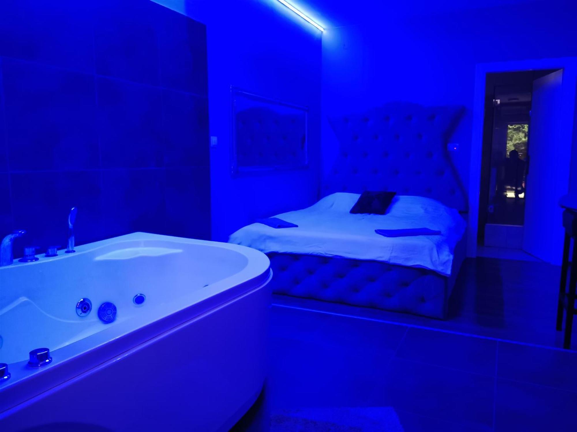 Intima Spa Apartmani Белград Стая снимка